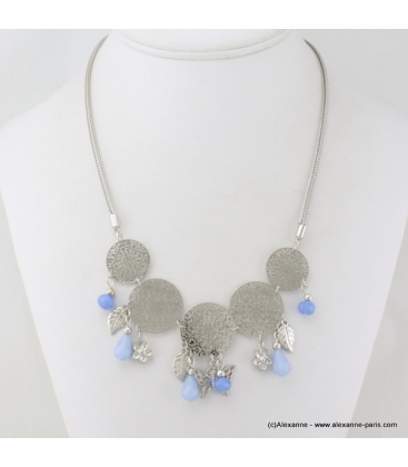 Collier en filigrane, cristal et métal bleu