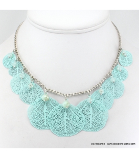 Collier feuille en métal et cristal bleu