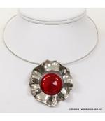 collier corole rouge